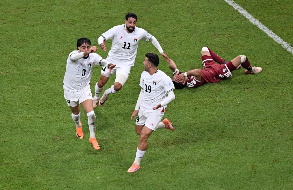 هدف عكسي في الدقيقة الأخيرة يقود فلسطين للفوز على قطر في كأس العرب
