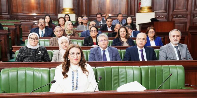 وزيرة المالية : نحاول ايجاد حلول لكل الفئات ودفع التشغيل وحث كل مؤسسة فاعلة على تمويل الاقتصاد