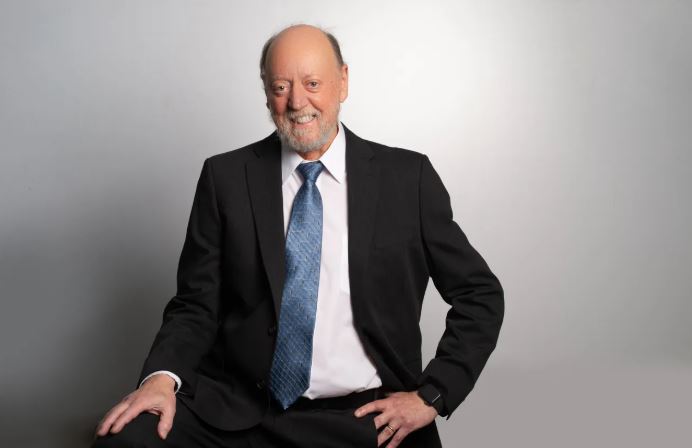 الباحث العالمي "جاك دونغارا يحل بتونس