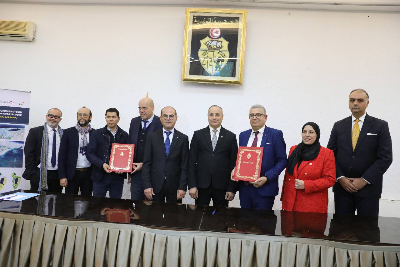 توقيع عقد مساندة الدولة في اختيار شريك استراتيجي لمشروع سبخة بن غياضة بالمهدية