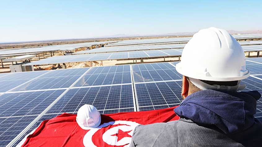 ثلاث مؤسسات عمومية تنتفع بالتجهيز بأنظمة فولطاضوئية لإنتاج الكهرباء 