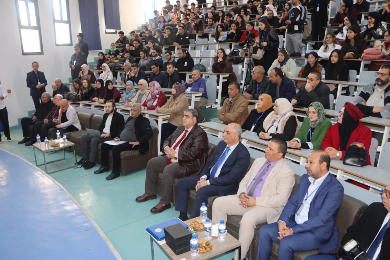 المعهد العالي للإعلامية والرياضيات بالمنستير: يوم المؤسسة بحضور مؤسسات اقتصادية من تونس و خارجها.