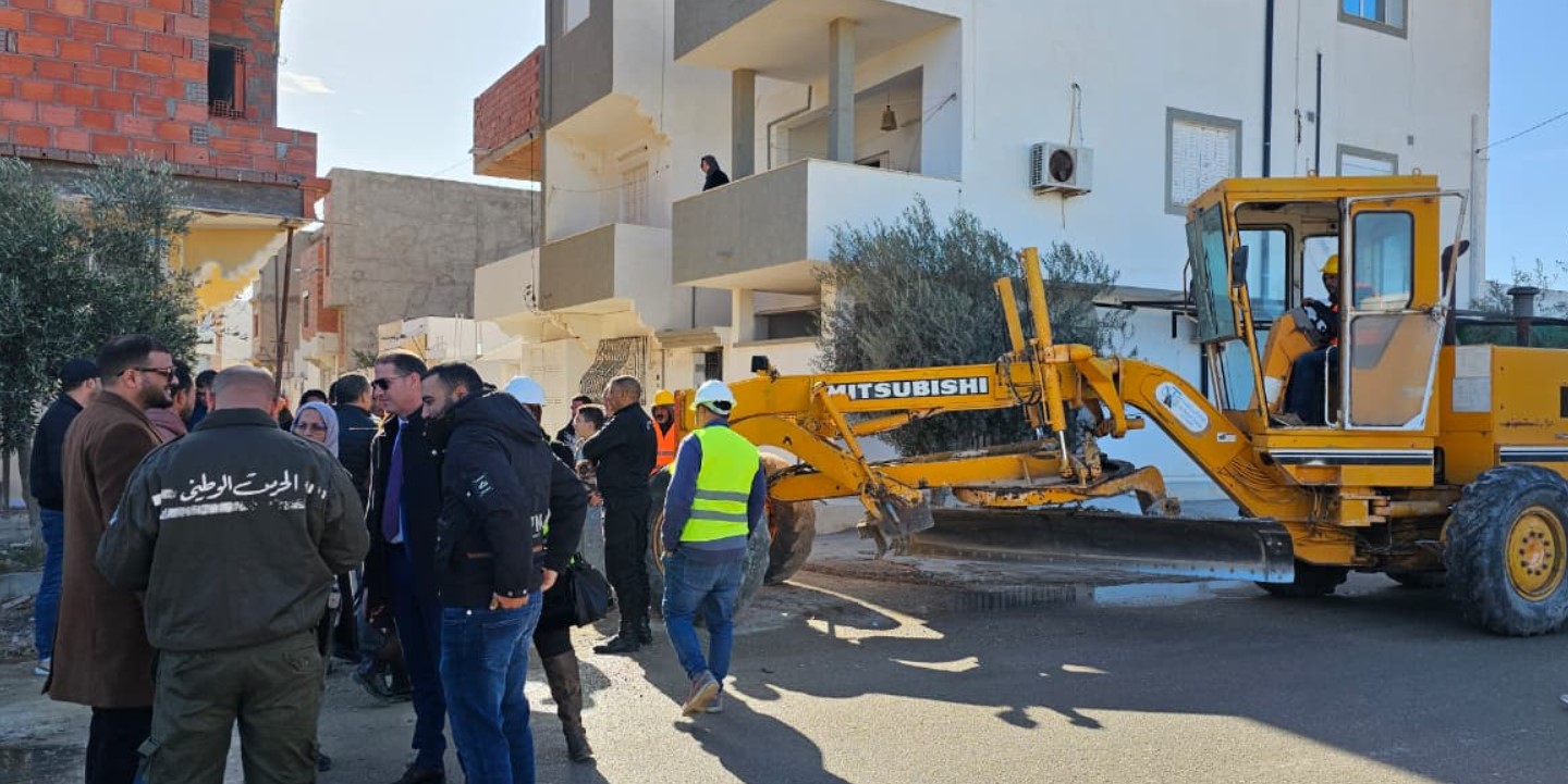  بكلفة 7 ملايين و 804 ألف دينار : إنطلاق أشغال مشروع تهذيب أحياء برج القاضي والمنطقة 3 بقصر هلال