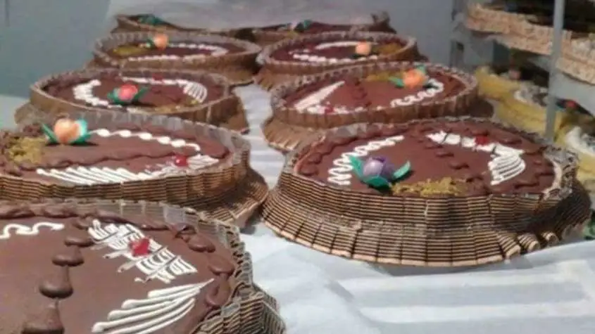 حجز 956 قطعة مرطبات وحوالي 11طن من المواد الغذائية غير الصالحة للاستهلاك