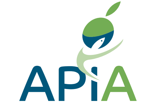 وكالة النهوض بالاستثمارات الفلاحية تدعو صغار الفلاحين إلى استكمال ملفاتهم لصرف منح اقتناء آلات جني الزيتون