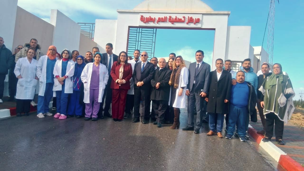 طبربة: تدشين وحدة تصفية الدم ودعم المستشفى المحلي بوحدة متنقلة للإسعاف وتجهيزات متطورة مرتبطة بشبكة المستشفى الرقمي