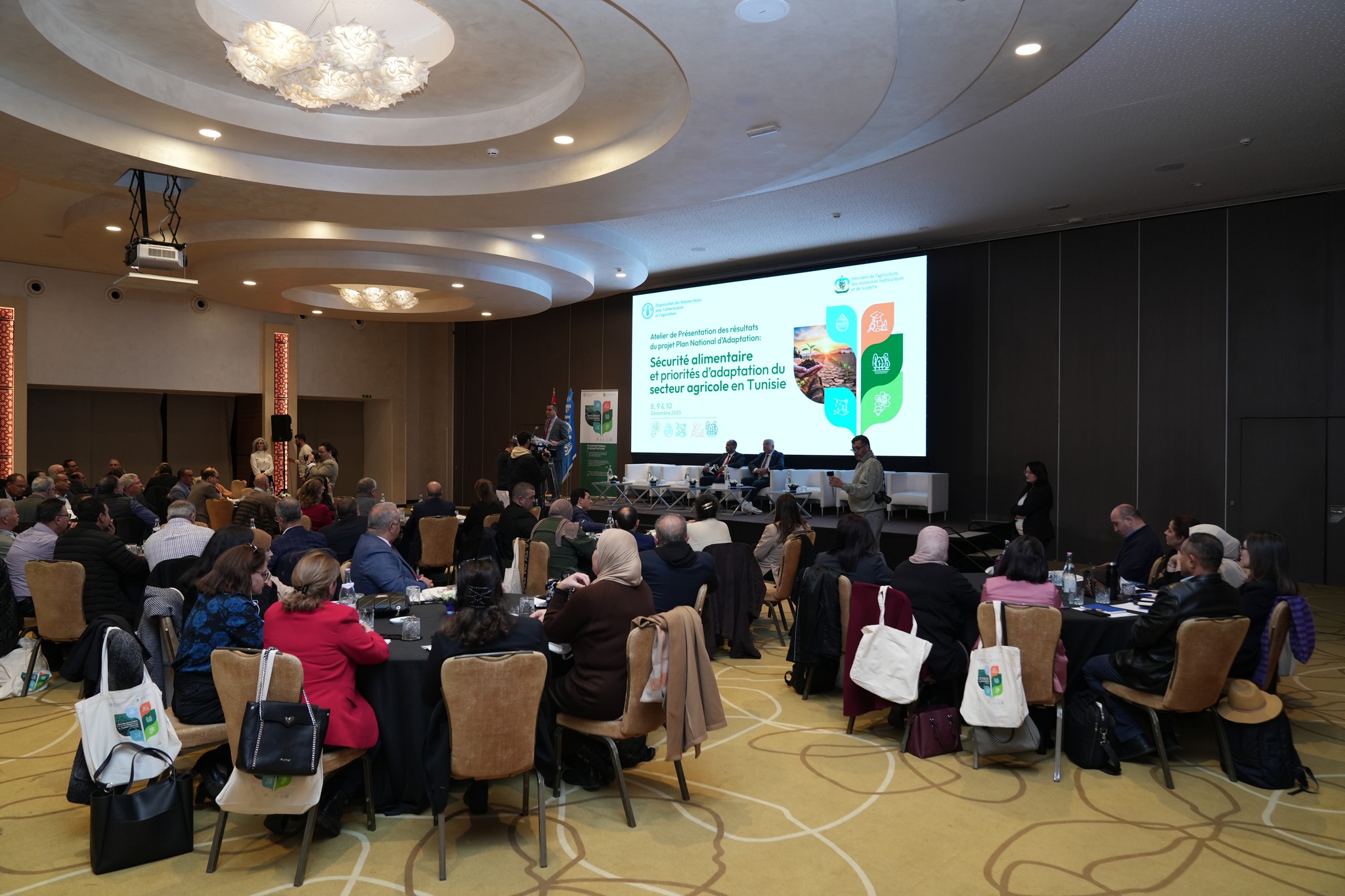 تونس تطلق أسبوع المخطّط الوطني للتّكيّف مع التغيّرات المناخيّة وتعزيز الأمن الغذائي