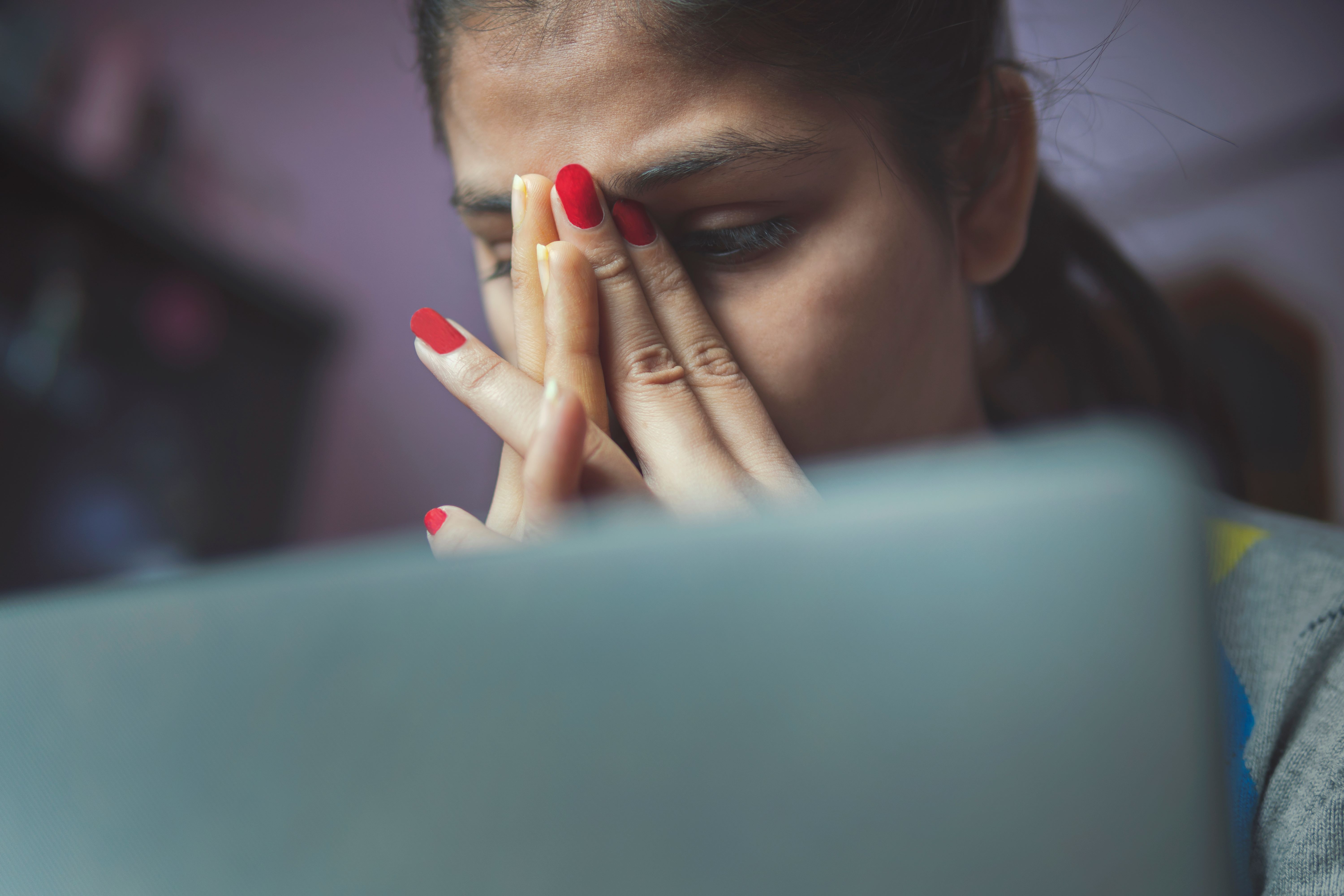 جامعة منوبة  : لقاء فني توعوي حول  مكافحة العنف ضد النساء والفتيات