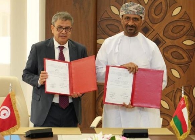 توقيع مذكرة تفاهم بين البنك المركزي التونسي والبنك المركزي العُماني