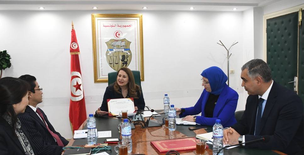 توقيع مذكرة تفاهم لادارة وتسيير مركز تونس للتميز " كايزان "