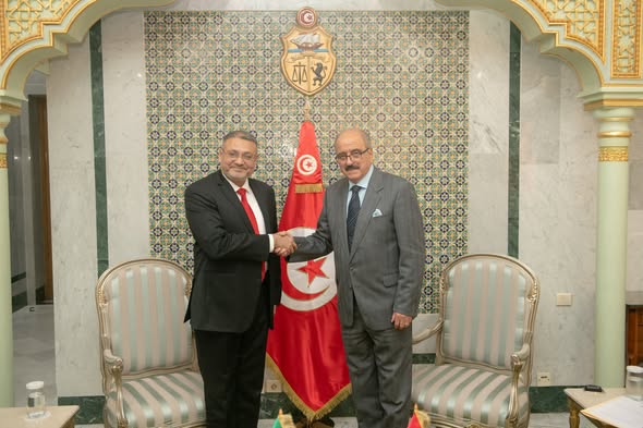 وزير الخارجية يلتقي سفير بنغلاديش بمناسبة انتهاء مهامه