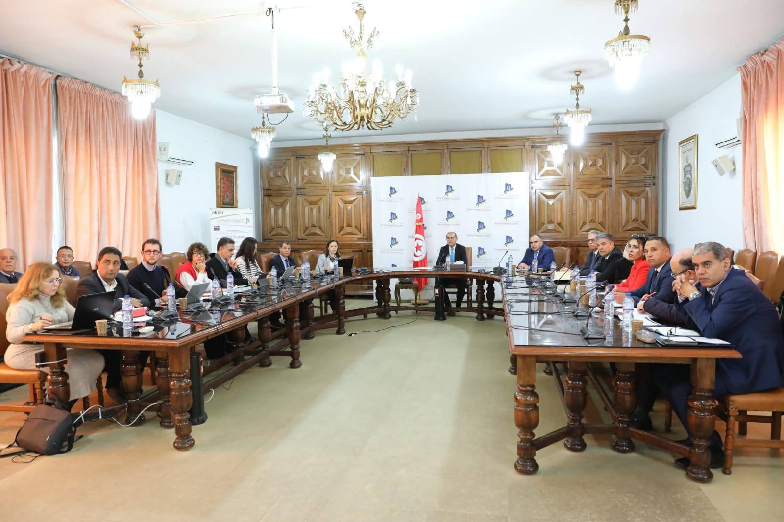 وزير التجهيز يدعو إلى تسريع تنفيذ الجيل الثاني لبرنامج تهذيب وإدماج الأحياء السكنية