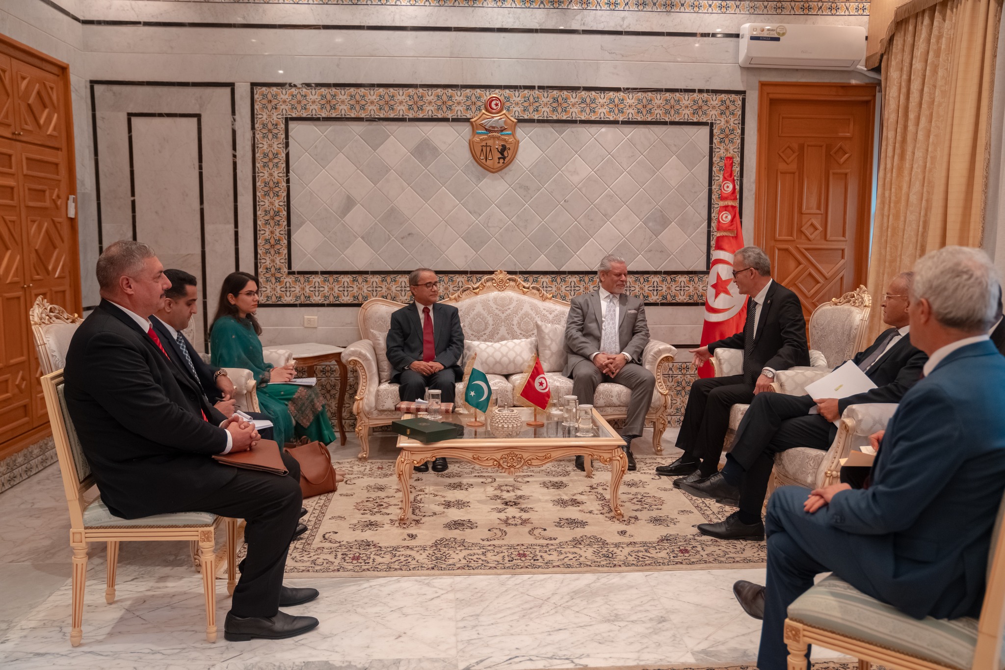 كاتب الدولة للخارجية يلتقي وفدا عن الخارجية الباكستانية