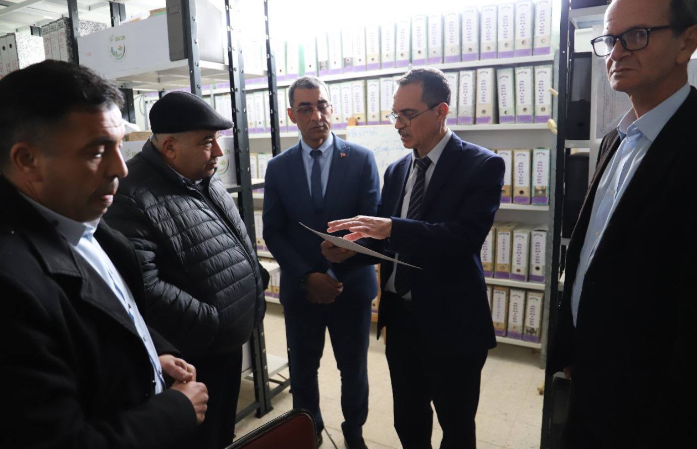 وزير الفلاحة يزور المعهد العالي للعلوم الفلاحية بشط مريم ويطّلع على المشاريع البحثية