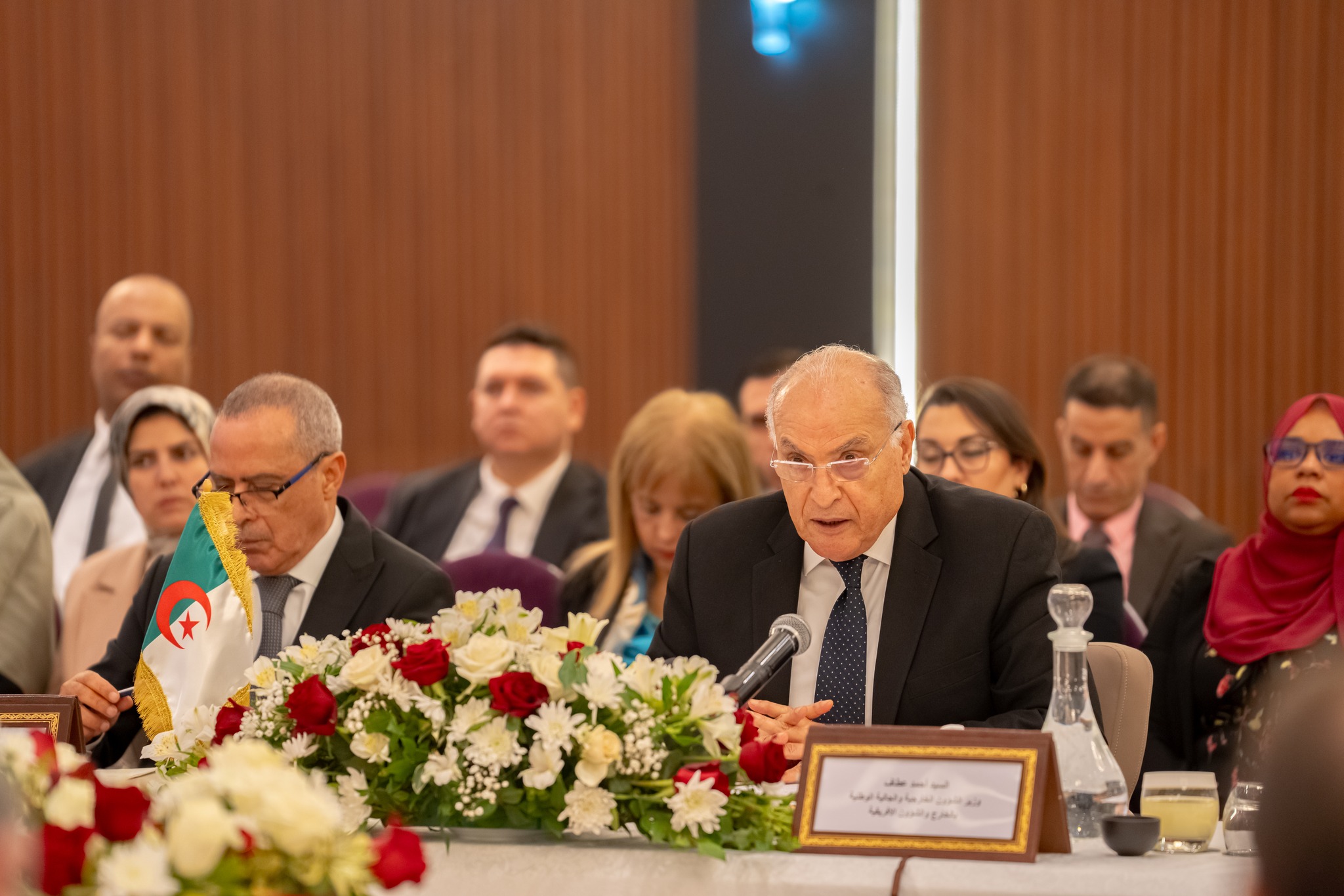 وزير الخارجية الجزائري: ارتفاع بـ42% في حجم المُبادلات التّجاريّة بين تونس والجزائر