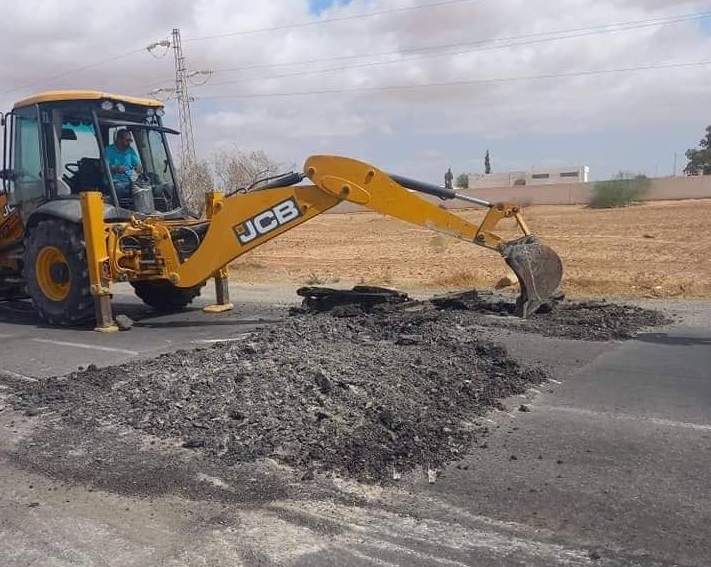 قابس: اللجنة الجهوية للسلامة المرورية تدعو إلى حصر مخفضات السرعة العشوائية وإزالتها في فترة لا تتجاوز 15 يوما