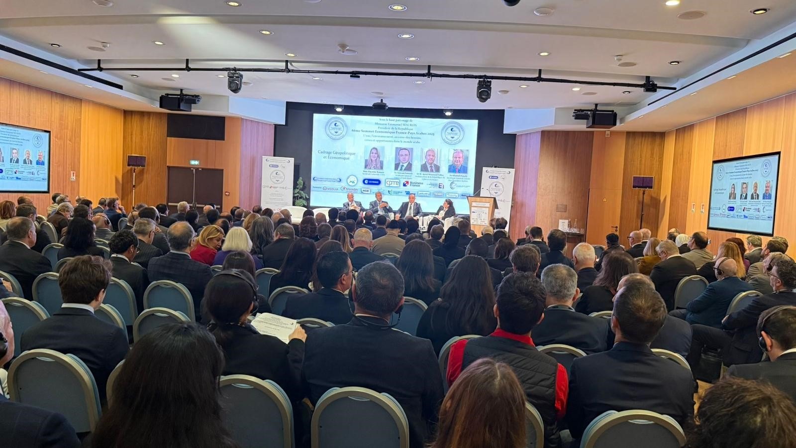 المياه والبيئة محور اهتمام القمّة الاقتصاديّة العربية الفرنسية