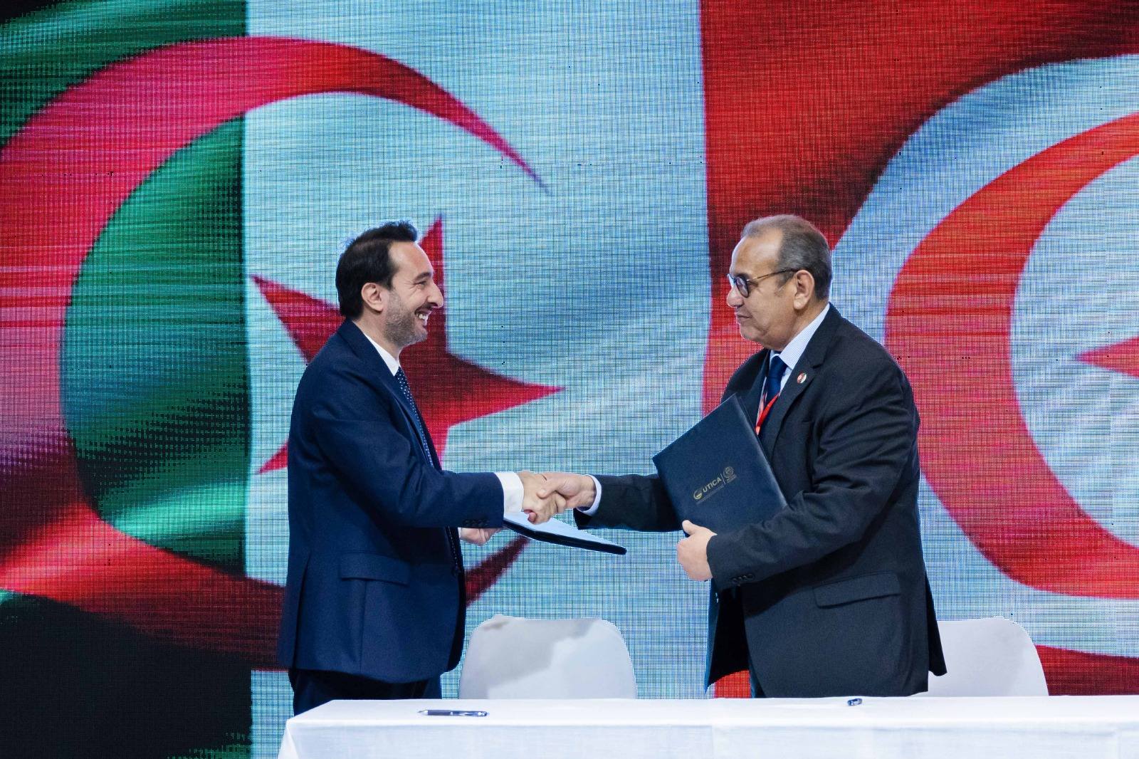 توقيع سبع اتفاقيات شراكة بين مؤسّسات تونسيّة وجزائريّة خلال  المنتدى الاقتصادي التونسي الجزائري