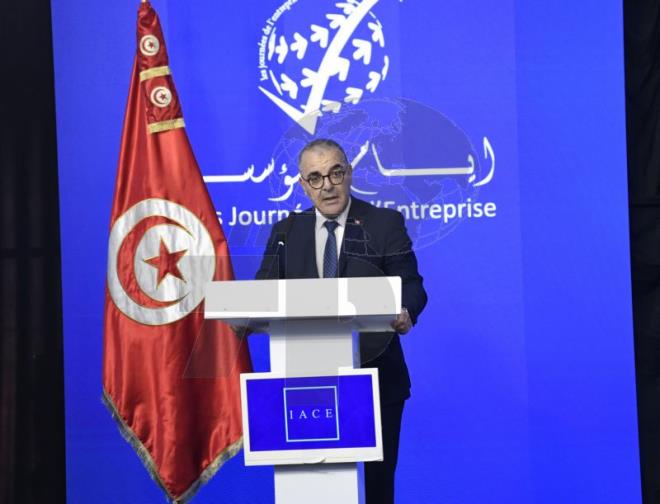 وزير الاقتصاد يؤكد في افتتاح الدورة 39 لايام المؤسسة التزام تونس بمواصلة الاصلاحات الاقتصادية وتحسين مناخ الأعمال وتذليل الصعوبات امام المستثمرين