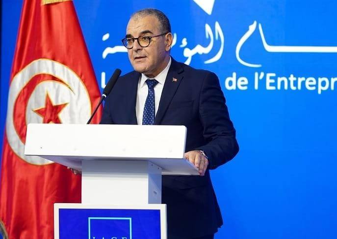 وزير الإقتصاد يشرف على افتتاح الدورة 39 " لأيام المؤسسة".