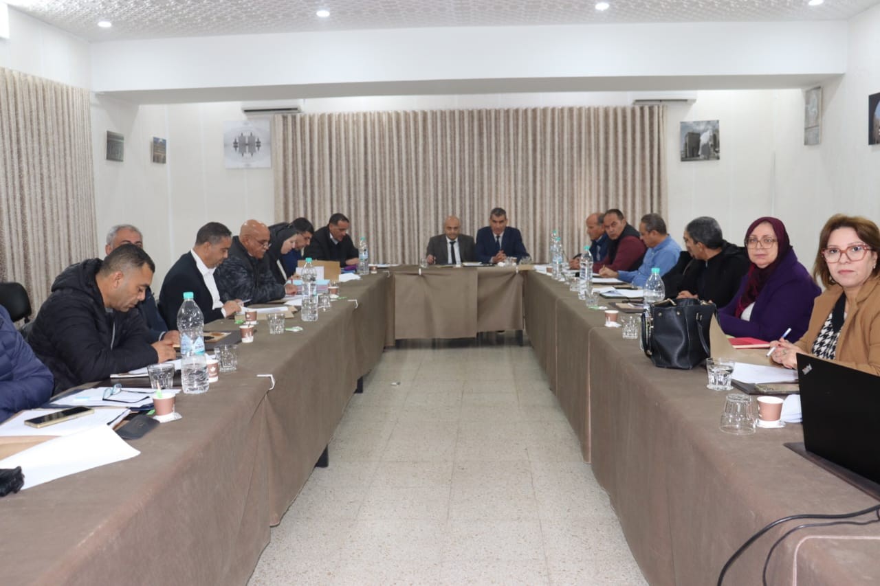 القيروان:جلسة متابعة للشأن البلدي