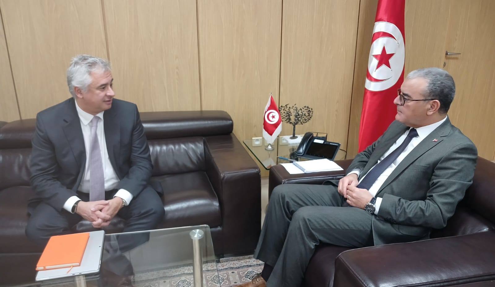 شركة "BA Glass" البرتغالية تُعلن اعتزامها الاستثمار في تونس