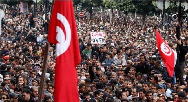   تونس تحيي اليوم الذكرى الخامسة عشرة لعيد الثورة التي مثلت حدثا فارقا في تاريخ البلاد الحديث.