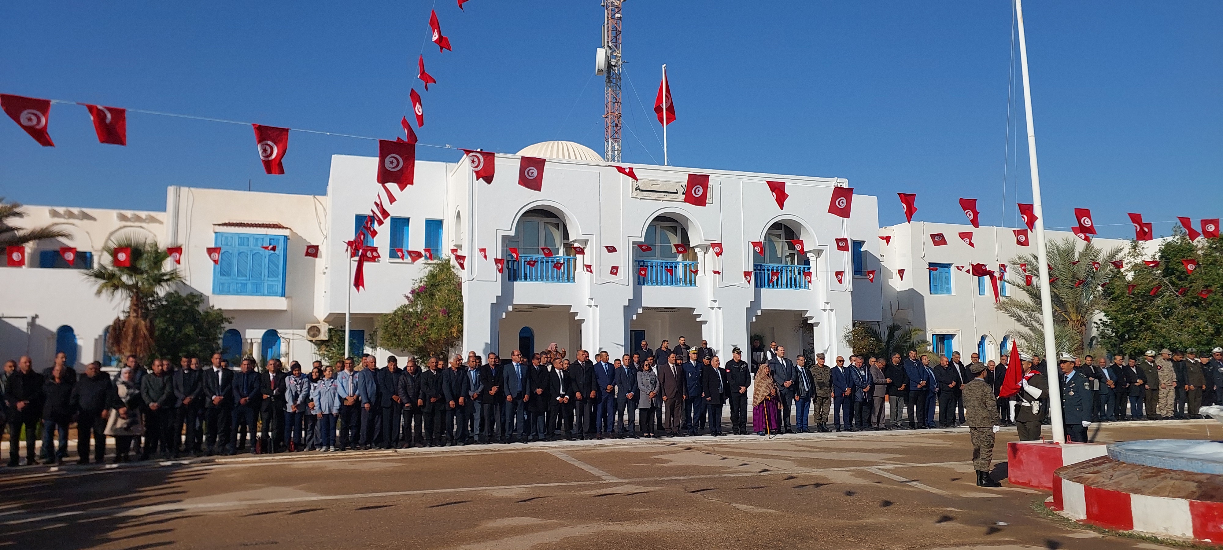 تطاوين: تنظيم موكب رسمي بمناسبة إحياء الذكرى 15 لعيد الثورة