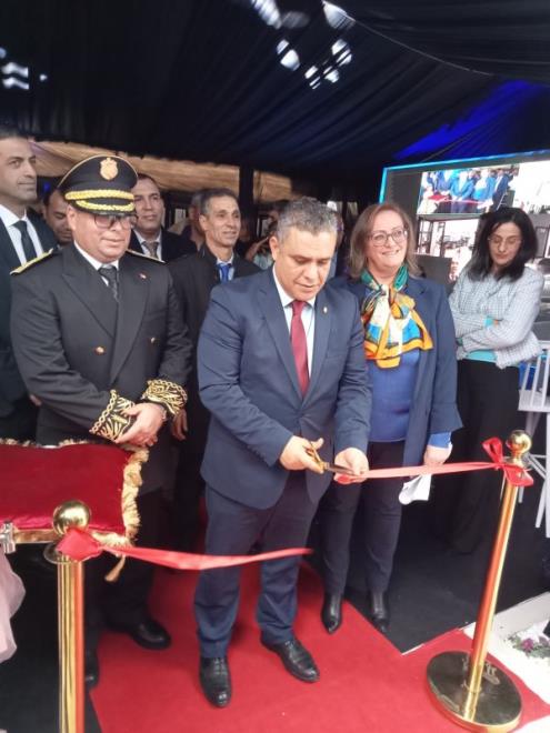 وزير الداخلية يعطي إشارة انطلاق عمل دار الخدمات الرقمية ببلدية بئر مشارقة