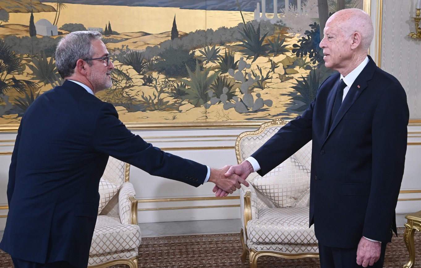 رئيس الجمهورية يستقبل سفير اسبانيا بتونس بمناسبة انتهاء مهامه