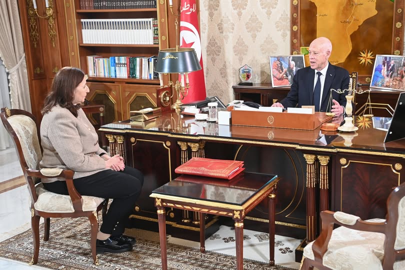 رئيس الجمهورية يؤكّد لدى لقائه رئيسة الحكومة أنّ الشّعب وجّه يوم أمس رسائل مضمونة الوصول وأعطى درسًا للجميع