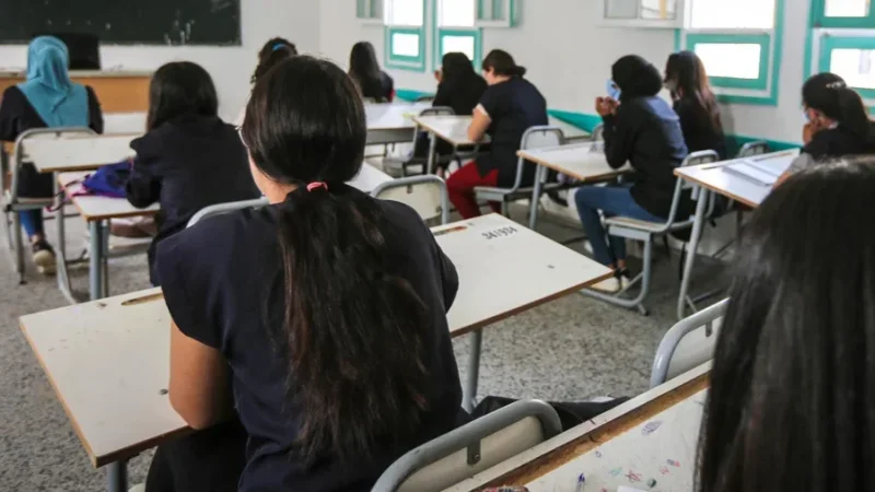 جامعة التعليم الثانوي تدعو كافة المربين إلى رفض دعوة الوزارة المتعلقة بإنجاز حصص تدارك خلال عطلة الشتاء