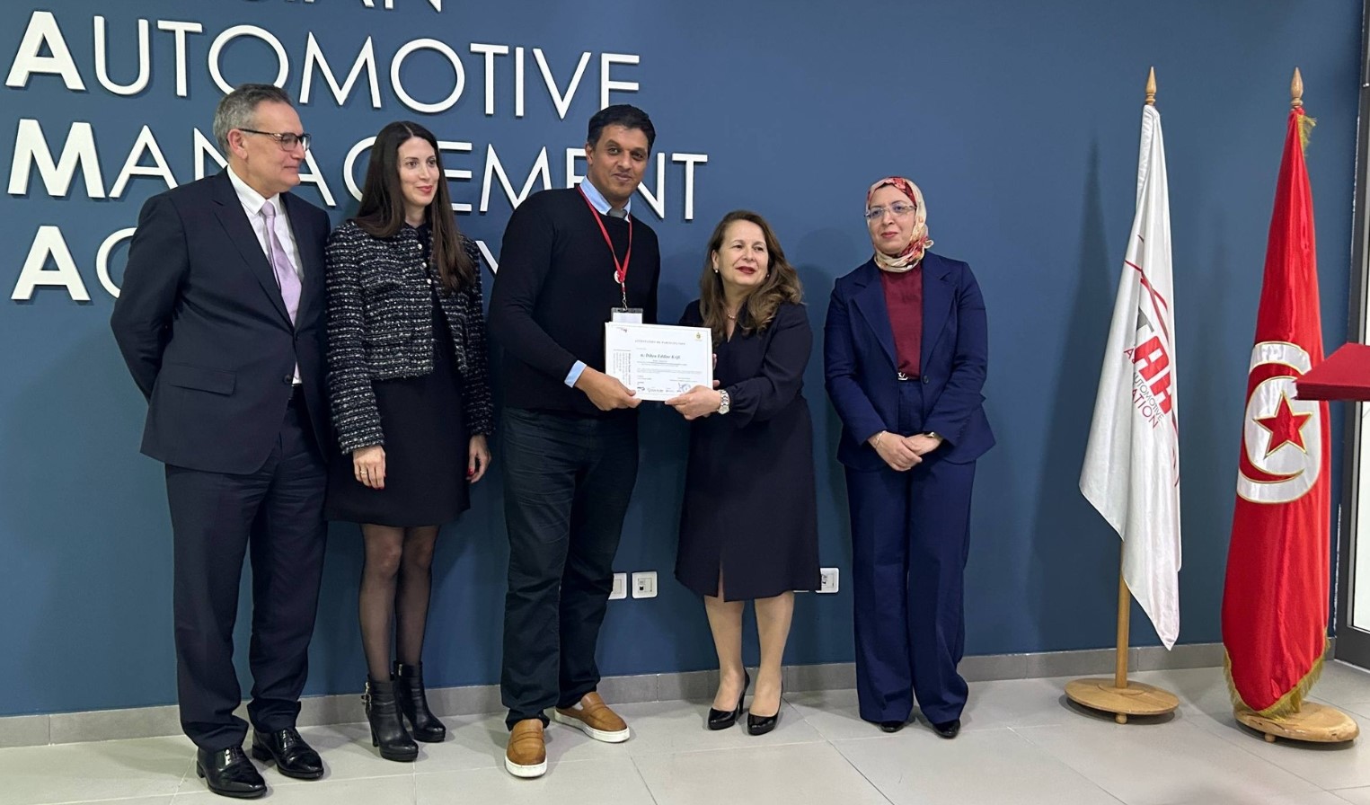 وزيرة الصناعة تختتم دورة تدريبية لمجموعة من الصحفيين في قطاع مكونات السيارات