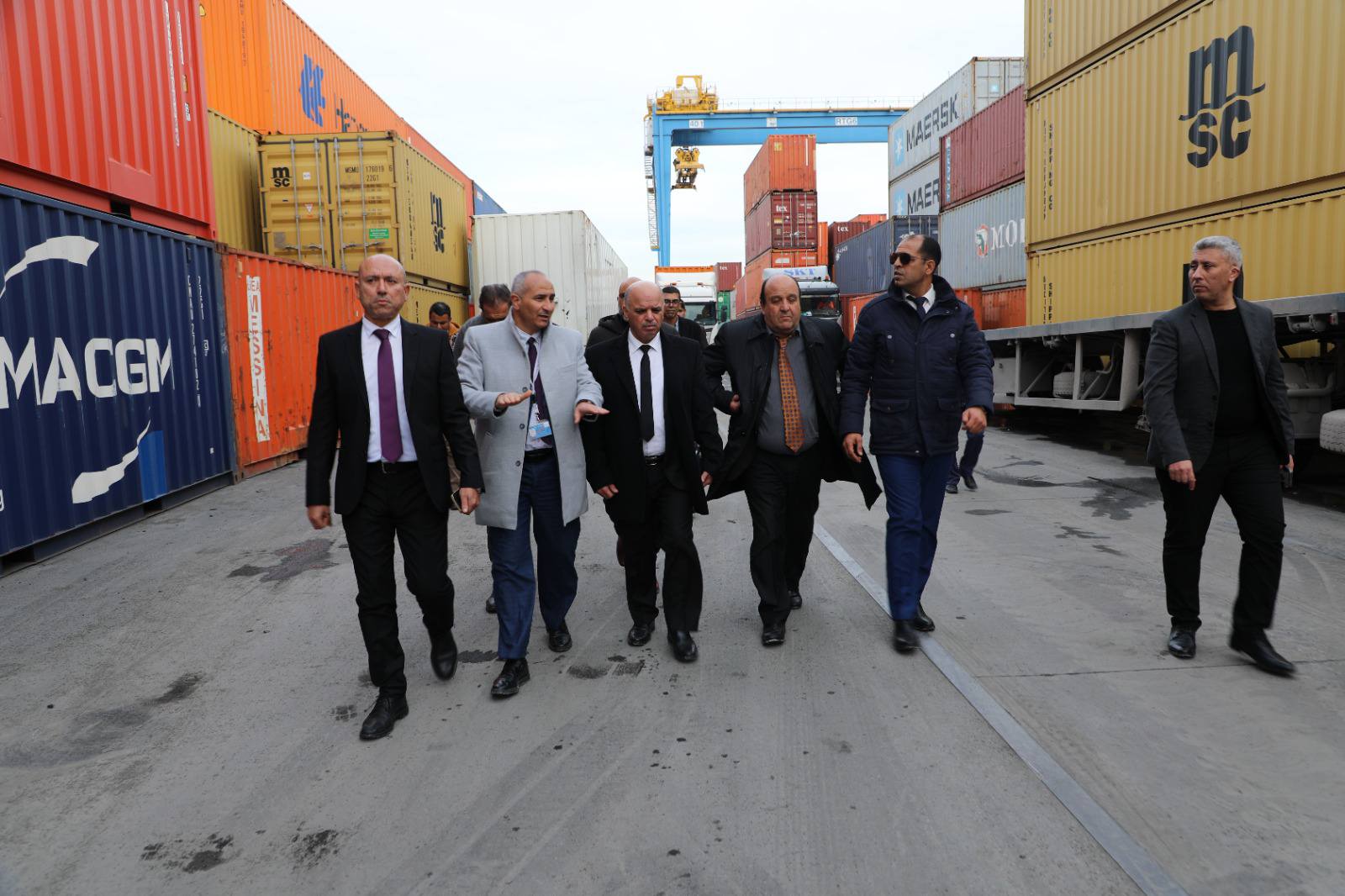 وزير النّقل يؤدّي زيارة ميدانيّة إلى ميناء رادس التّجاري