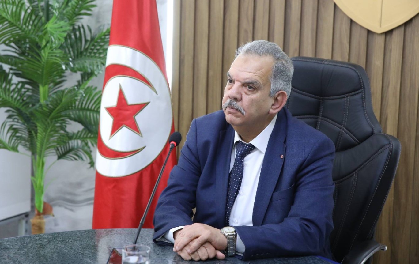 وزير الشباب والرياضة يلتقي عــددا من ممثلي الجمعيات الرياضية النسائية