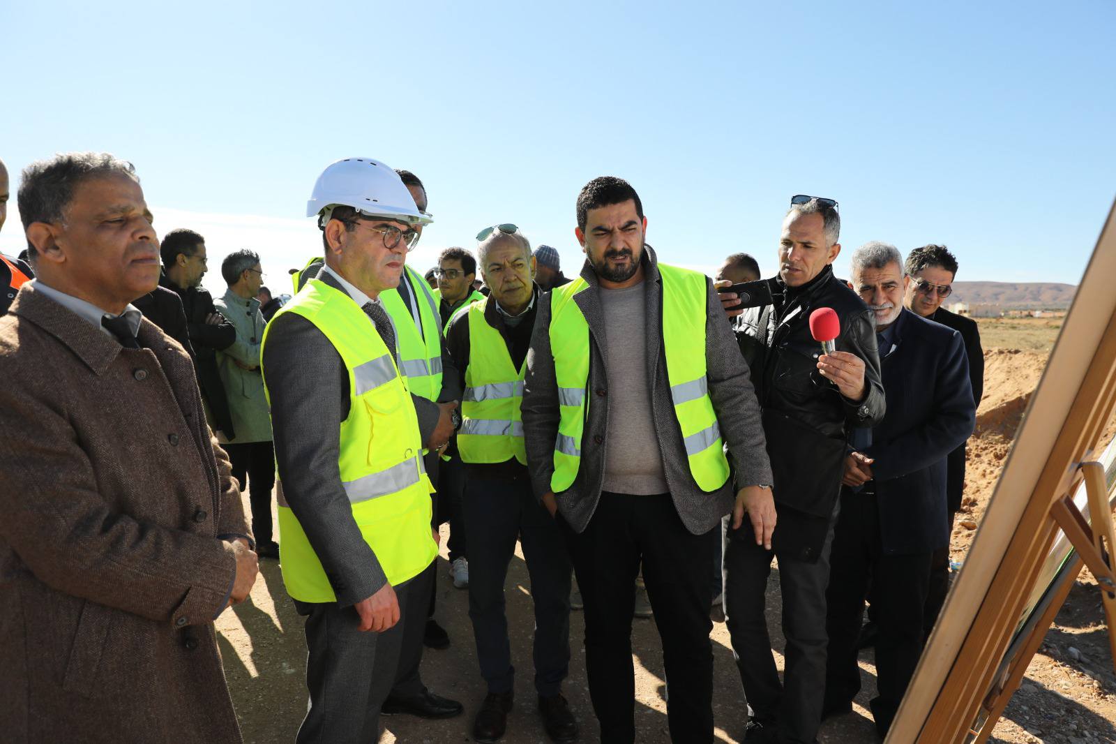Gafsa : le ministre de l’Équipement en visite de travail pour suivre les projets d’infrastructures