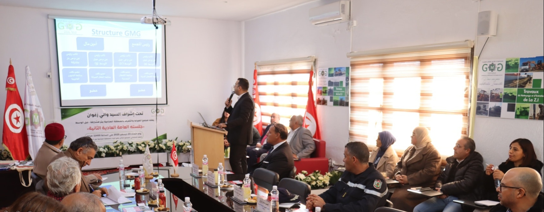 انطلاق مشروع تهيئة طريق  بالمنطقة الصناعية ببئر مشارقة، بكلفة تقدر بحوالي 600 ألف دينار