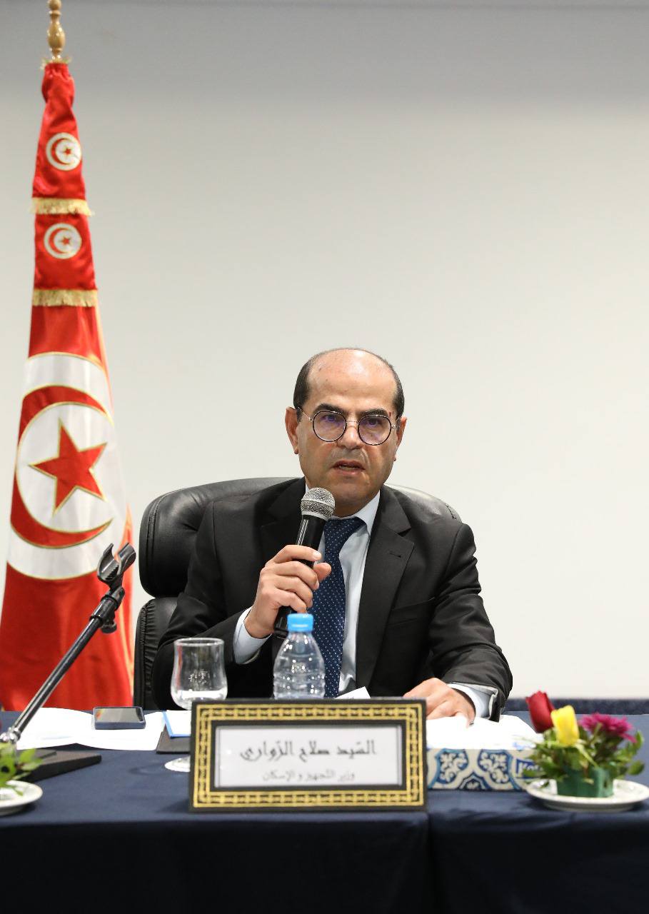 وزير التجهيز "استراتيجية الدولة تقوم على تطوير آليات عمل المؤسسات والمنشآت العمومية وعدم التفريط فيها"