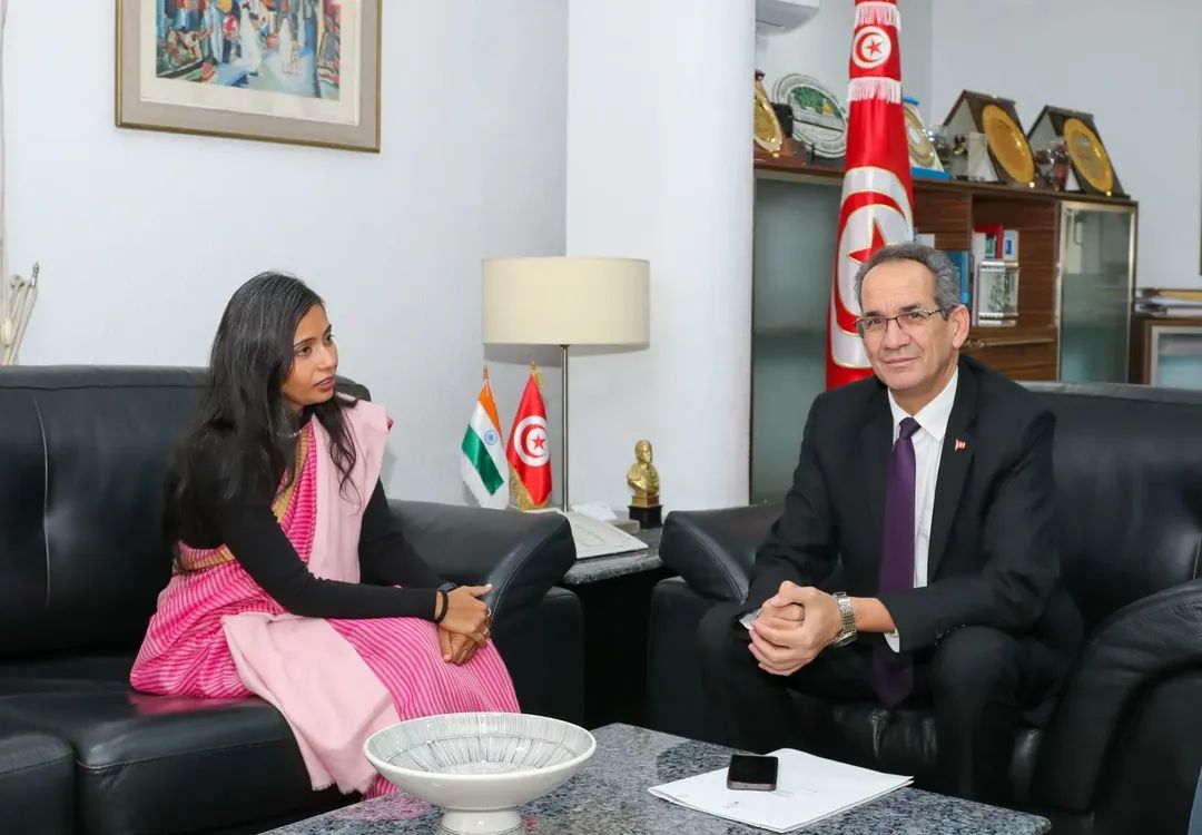 تعزيز التعاون والشراكة الأكادمية والعلمية بين الجمهورية التونسية و جمهورية الهند في مجالي التعليم العالي