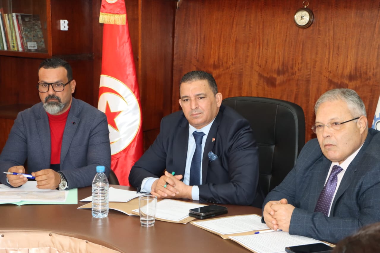 حلحلة الإشكاليات  التي تعترض البدء في مشروع محطّة التطهير للمياه المستعملة ثلاثية المعالجة بمنزل الحياة