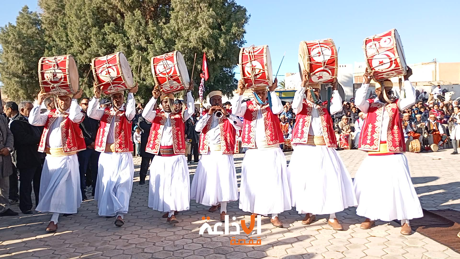  قبلي : افتتاح الدورة 57 للمهرجان الدولي للصحراء بدوز و  برمجة متنوعة  الفقرات وعروض فلكلورية وشعرية تميز جديد هذه الدورة 