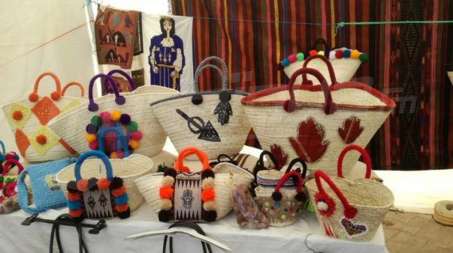 قبلي: 140 حرفيا وحرفية يشاركون في الدورة الـ16 للمعرض الوطني للصناعات التقليدية بدوز