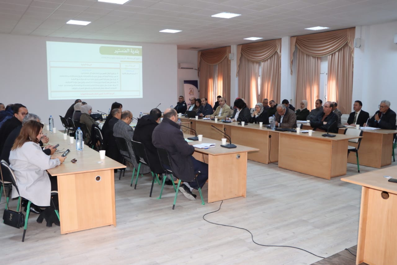 المنستير: متابعة تقدّم إنجاز مراجعة أمثلة التهيئة العمرانية ل14 بلدية بالولاية.