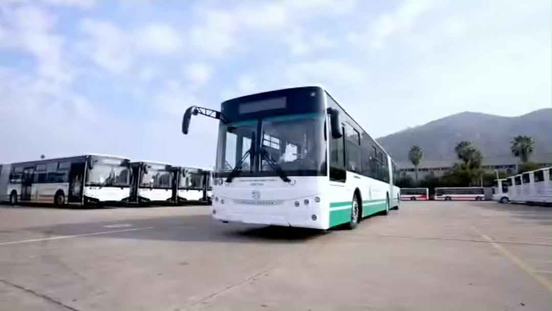 وزارة النقل تعلن ان الدفعة الاولى من صفقة اقتناء 461 حافلة من الصين ستشحن قريبا