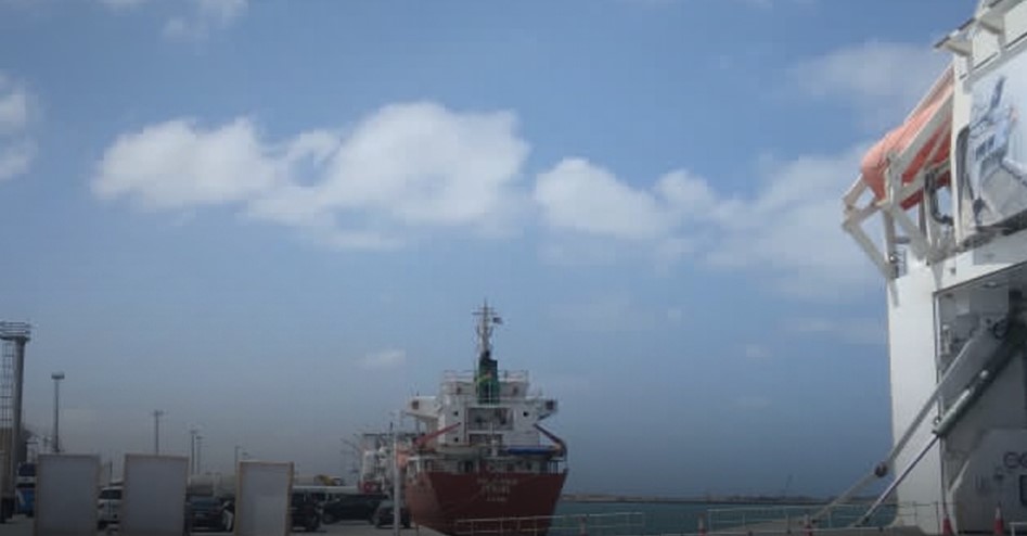 إغلاق ميناء العريش البحري بمصر نظرًا لتقلب الأحوال الجوية