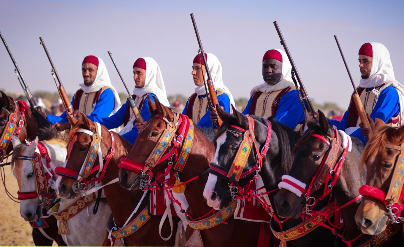 تنظيم سلسلة من المعارض الثقافية ضمن فعاليات المهرجان الدولي للصحراء بدوز