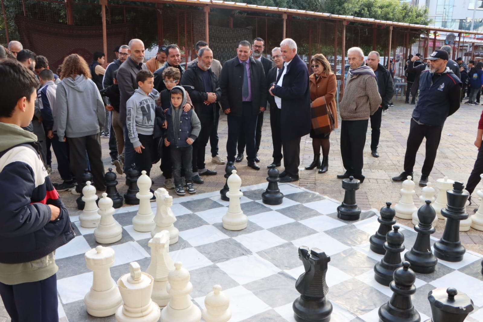 افتتاح القرية الرياضية المقامة أمام دار الشباب بالمكنين