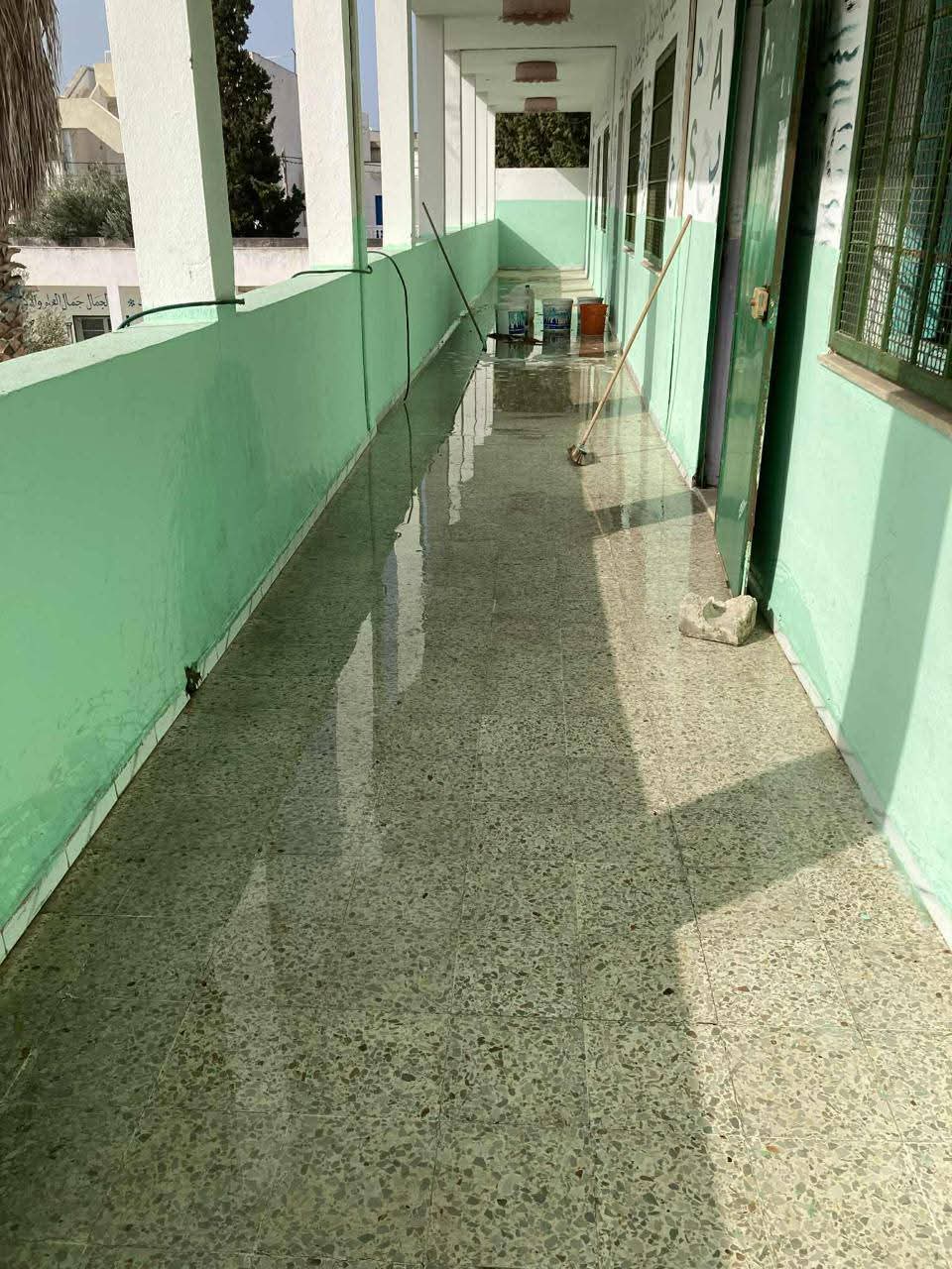 المندوبية الجهوية للتربية بتونس 1 تطلق حملة للعناية بالمحيط المدرسي استعدادا لاستئناف الدروس