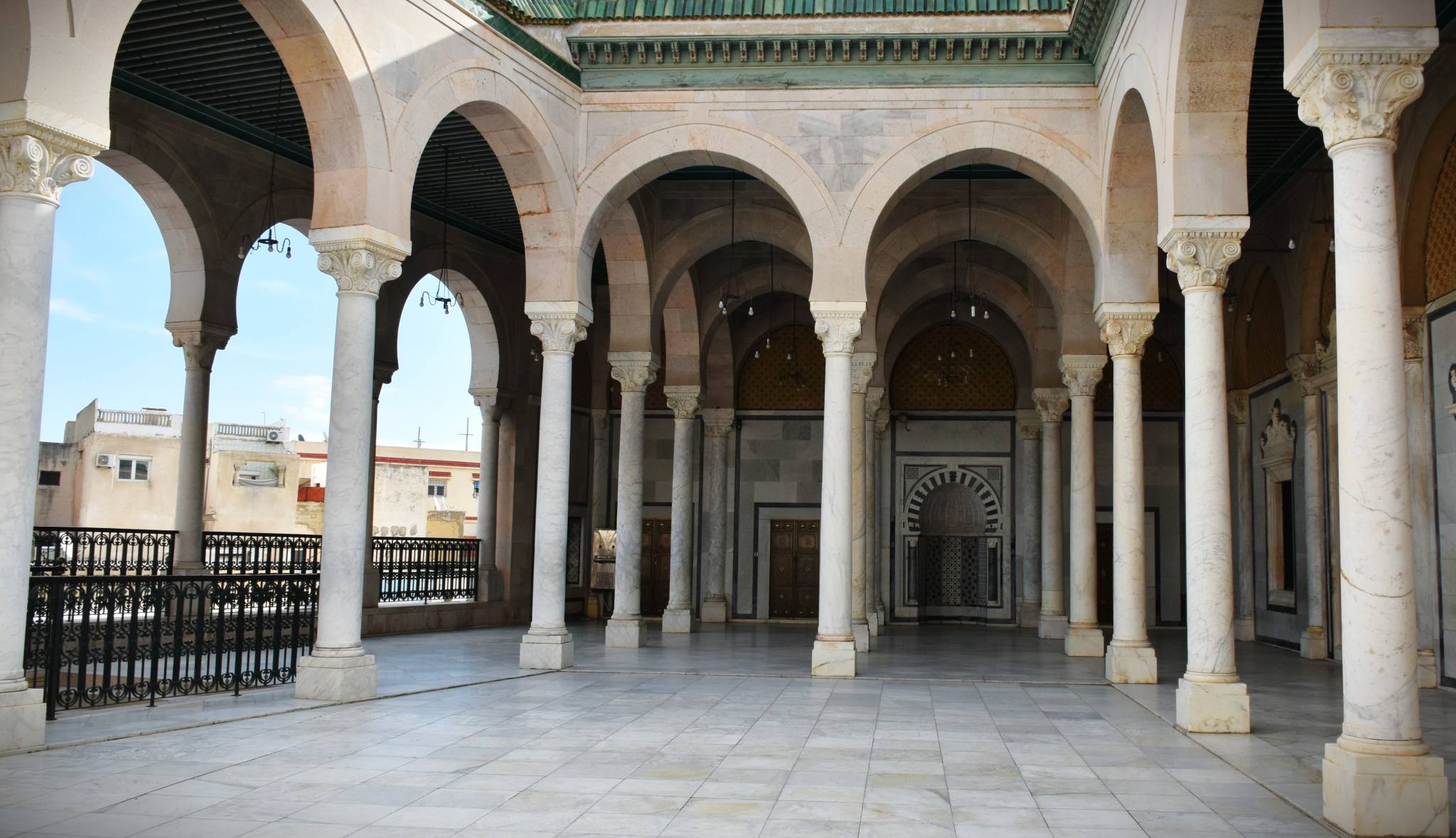 صيانة السوق البلدية القلالين وجامع صاحب الطابع محور اهتمام بلدية مدينة تونس