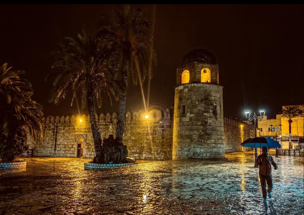 هطول أمطار مؤقتا رعدية، ثم تشمل بقية مناطق الشمال وجهة الساحل